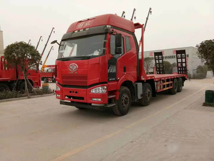 解放J6P前四后八平板运输车